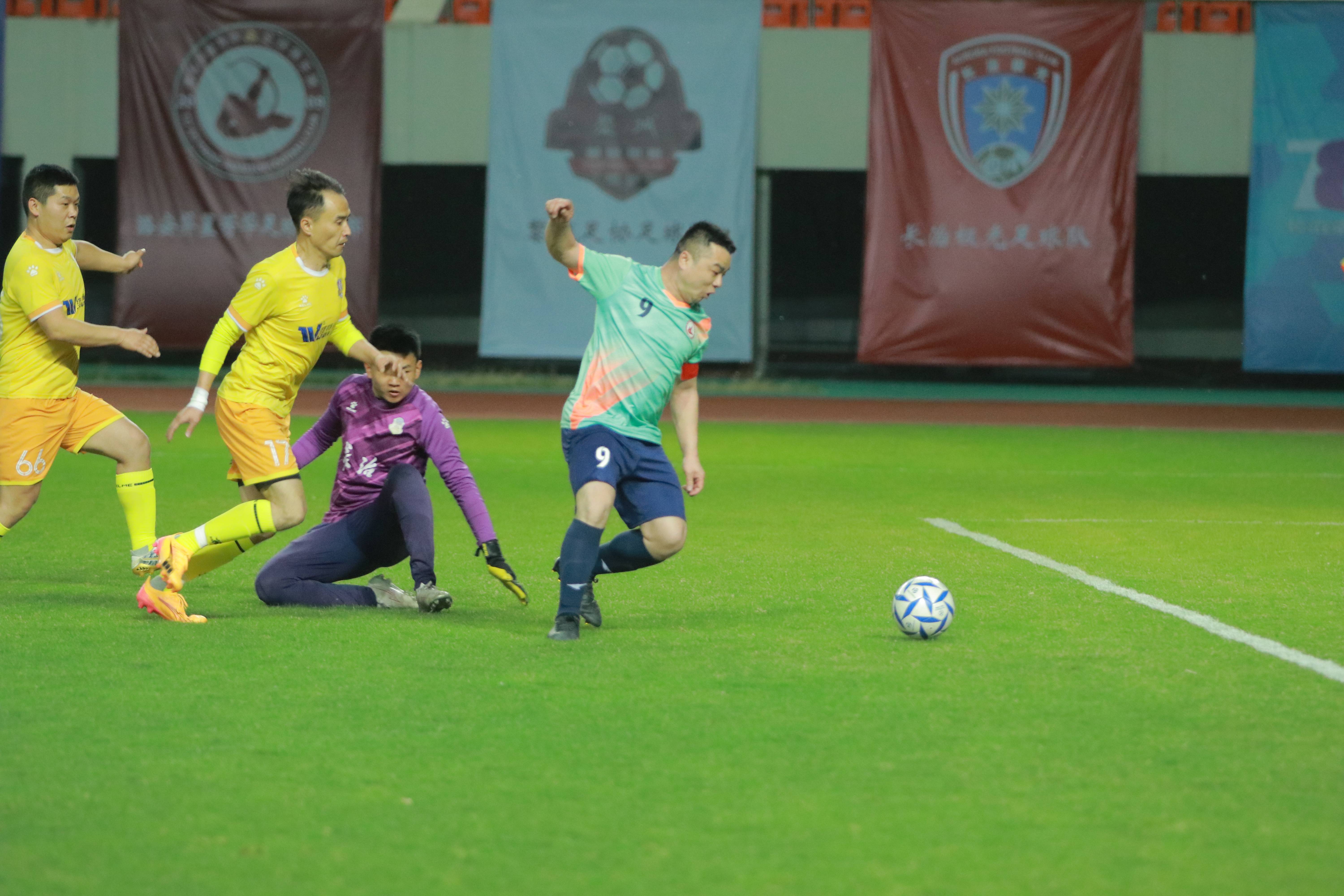 关注中国足球联赛,劲爆对决精彩十足 关注中国足球联赛,劲爆对决精彩十足