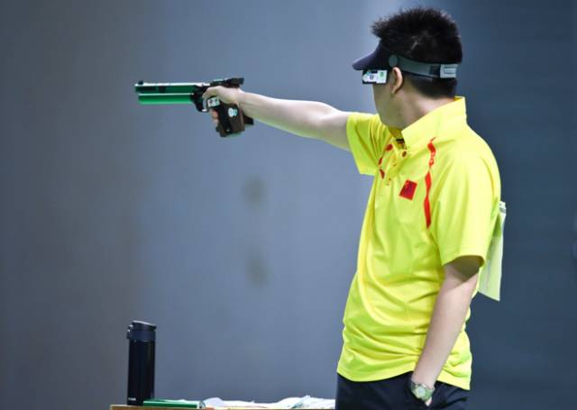 巴西射击运动员在手枪比赛中取得亮眼成绩的简单介绍