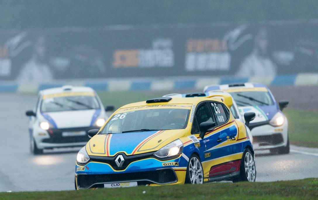 雷诺车队横扫哈斯车队，勒克莱尔扛起全队的简单介绍