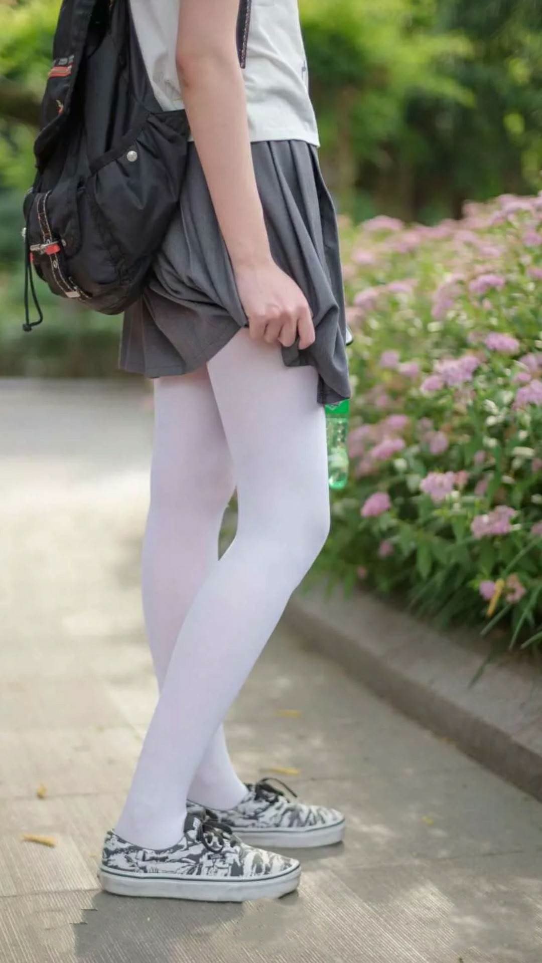 米切尔，一把精准的手术刀，雄鹿筑起铁壁强势冰封公牛