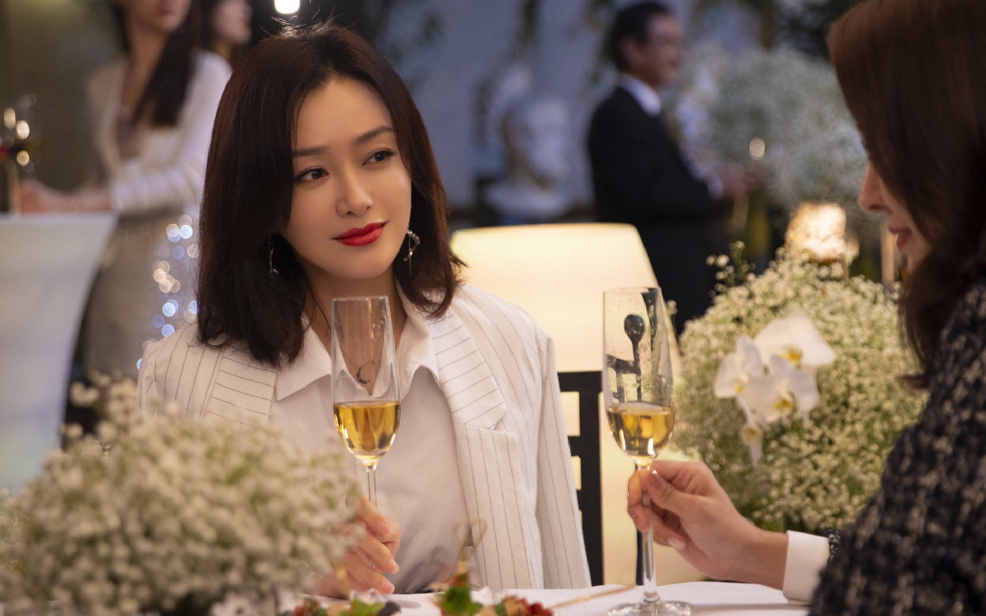 新冰上丝绸之路，一场冰球赛与中芬合作的绿色隐喻