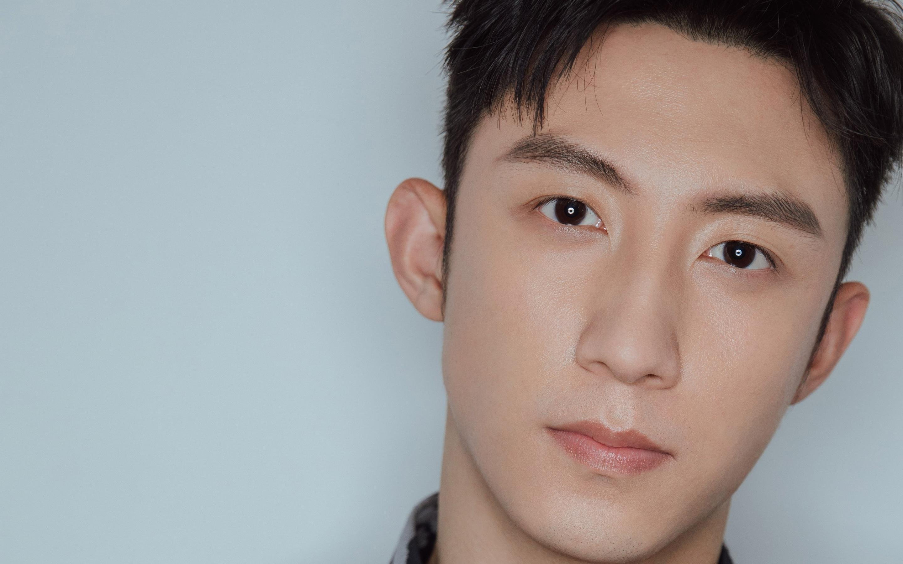 节奏之城熄灯夜，当福克斯用一个回合冰封汽车城