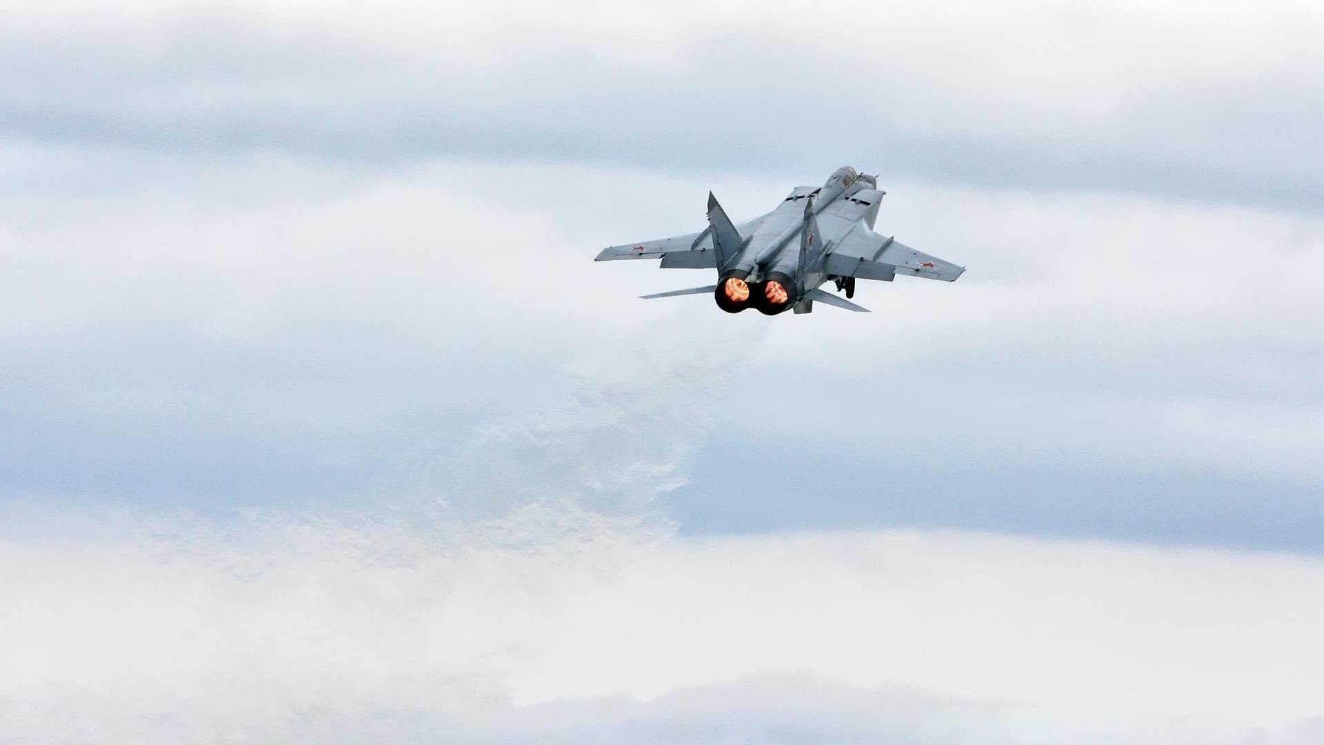 北欧风暴席卷梅阿查，斯通斯一锤定音，挪威力量改写欧冠格局