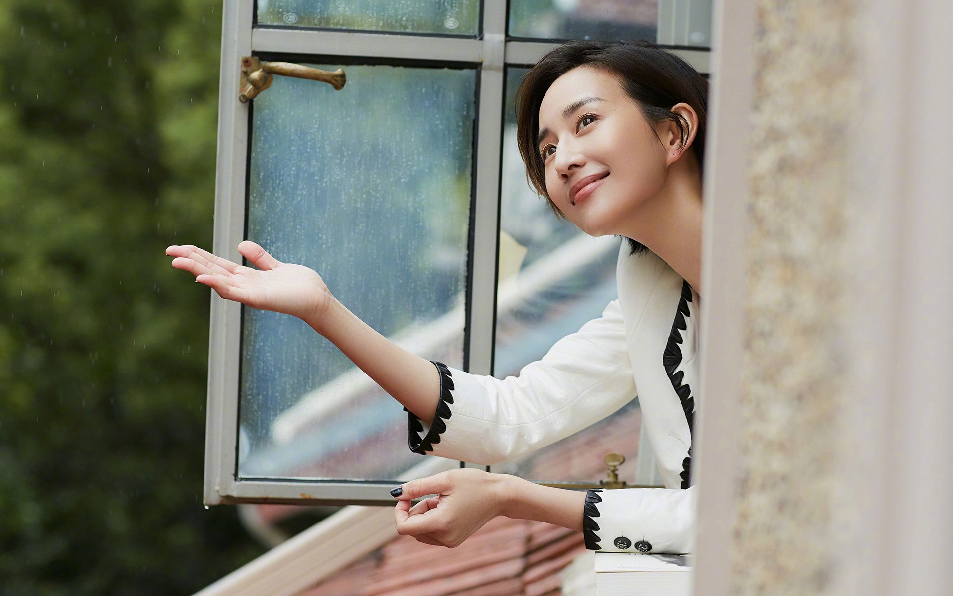 无声的引擎，意甲焦点战之夜，莱万如何成为攻防转换的隐秘枢纽