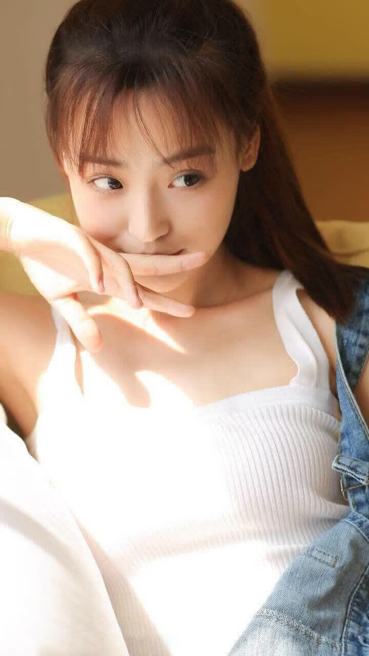 曼谷之夜，当大象踏碎北欧神话，德容的独奏与泰国足球的世纪绝杀